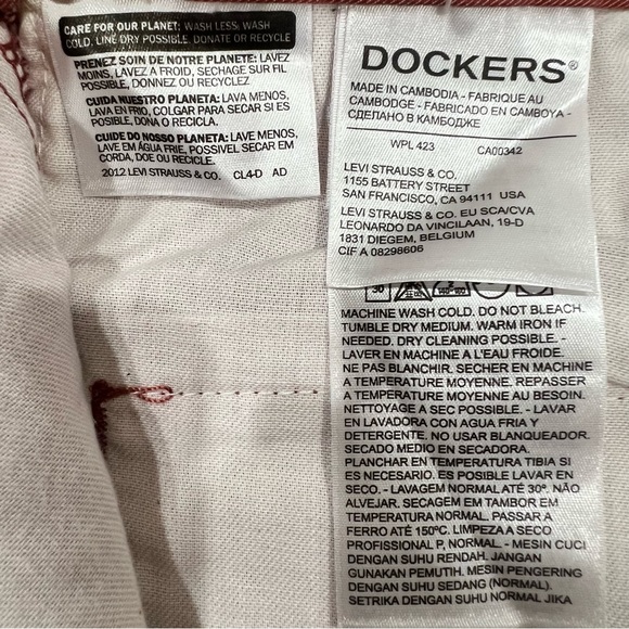 Dockers / Men's Rust Red Alpha Khaki Slim Tapered Fit Pants - Picture 5 of 10